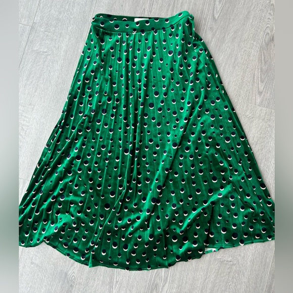 Anthropologie MAEVE Carly velvet pleated skirt. Size small - Picture 6 of 6